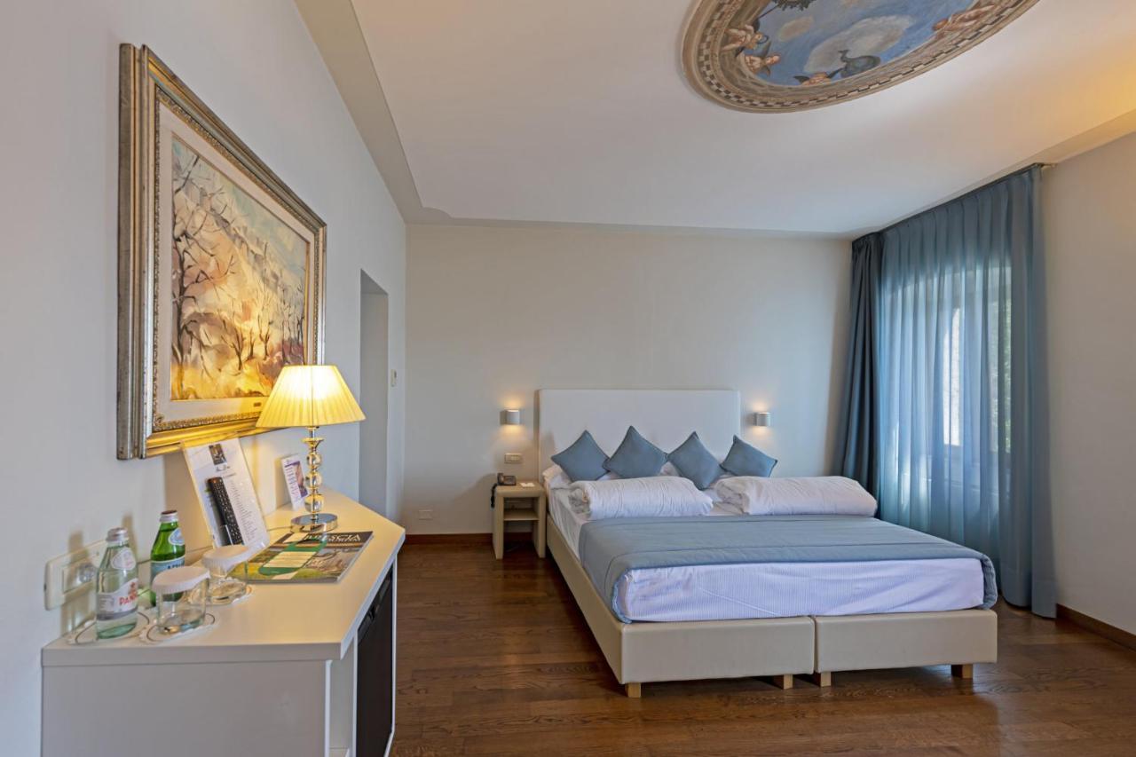 Hotel Baia D'Oro - Adults Only 가르냐노 외부 사진